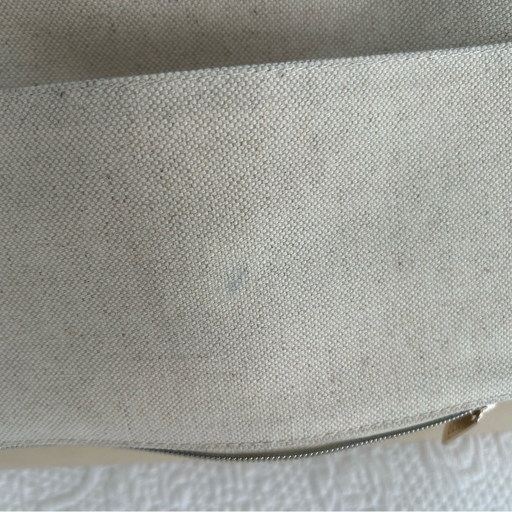 Beis Weekender Bag - Picture 5 of 10